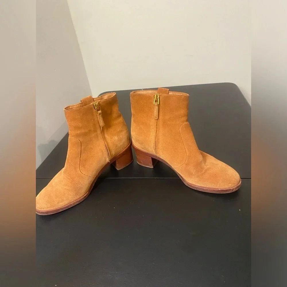 Women’s Tory Burch Camel Chelsea Heeled Zip Up Boots 6.5 Classic Quiet Luxury